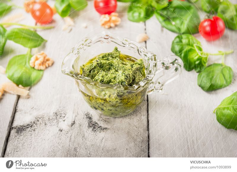 Basilikum Pesto in Glas Lebensmittel Gemüse Kräuter & Gewürze Ernährung Mittagessen Bioprodukte Vegetarische Ernährung Italienische Küche Tasse Stil Design