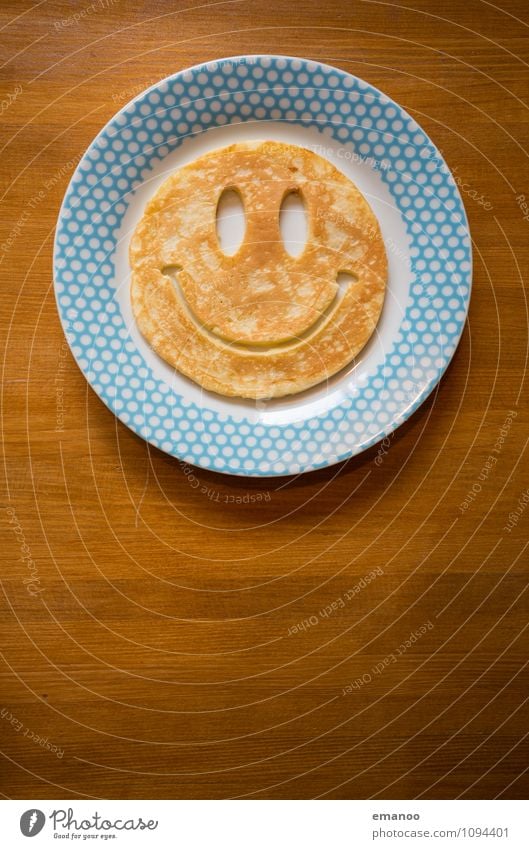 in your face Lebensmittel Teigwaren Backwaren Dessert Ernährung Frühstück Slowfood Teller Lifestyle Freude Gesundheit Gesunde Ernährung Wellness Wohlgefühl Duft