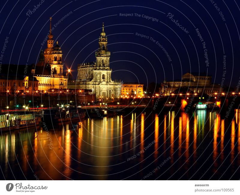 Altstadt-Dresden Hofkirche Nacht Licht Semperoper Dampfschiff Wasserfahrzeug Elbe Oper Fluss Brüke