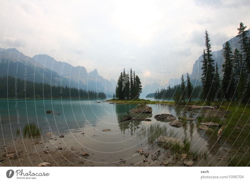 Das ist doch kein l Wetter Maligne Lake See Wasser Nebel Kanada Insel Spirit Island Berge u. Gebirge Rocky Mountains