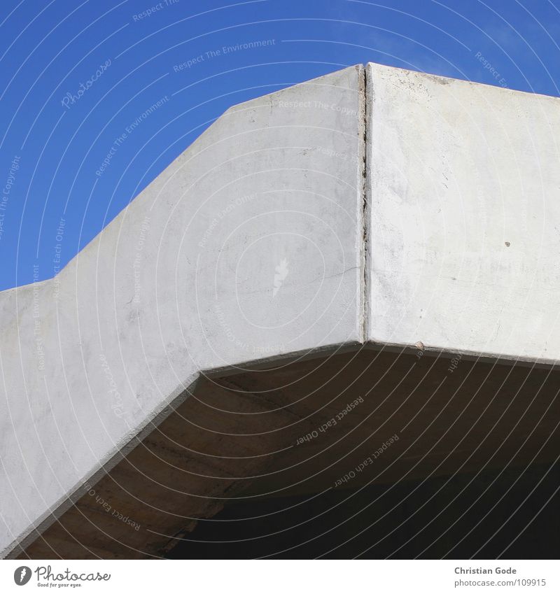 Beton I Parkplatz grau Balkon Architektur Himmel Verkehrswege blau Treppe Ecke Wattenscheid