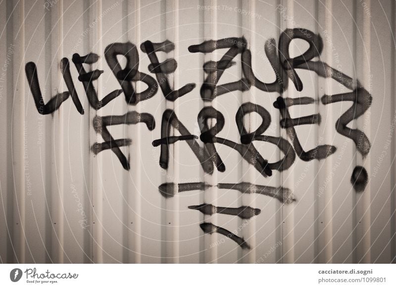 Liebe zur Farbe Mauer Wand Schriftzeichen Graffiti Linie dunkel einfach rebellisch trashig trist grau schwarz sparsam Langeweile Sehnsucht Enttäuschung