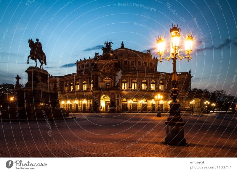 alles nur Theater Ferien & Urlaub & Reisen Tourismus Ausflug Sightseeing Städtereise Nachtleben Himmel Nachthimmel Dresden Sachsen Deutschland Stadt Bauwerk