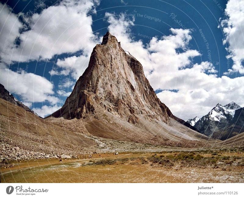 "Einsame Spitze"!!! Wolken Ferne schön Einsamkeit Ferien & Urlaub & Reisen Berge u. Gebirge Himmel Bergsteigen Bewegung Niveau gewaltig hoch Klettern