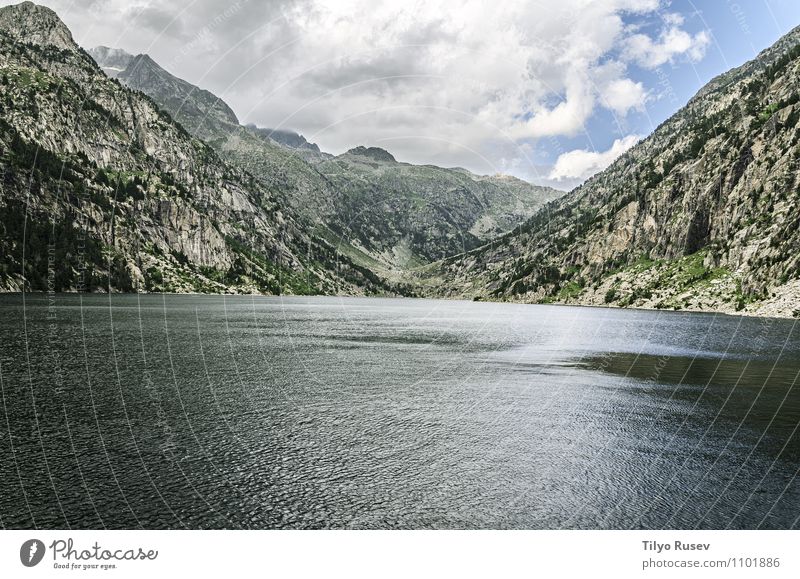 Kristallfluss schön Berge u. Gebirge Umwelt Natur Landschaft Himmel Wolken Felsen Fluss Kunst Kristalle Europa fließen friedlich Pyerenäer Spanien Wasser Holz