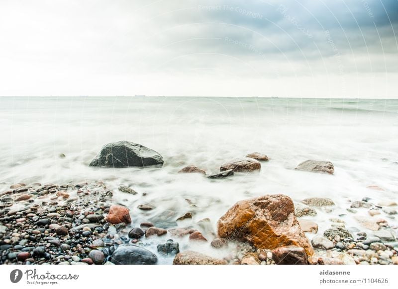 Ostsee Landschaft Wasser Wolken Horizont Wetter schlechtes Wetter Wind Sturm Zufriedenheit achtsam Wachsamkeit Gelassenheit Farbfoto Außenaufnahme Menschenleer