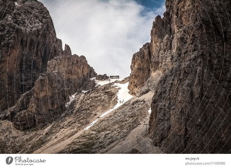 Das Ziel Ferien & Urlaub & Reisen Tourismus Ausflug Abenteuer Sommerurlaub Berge u. Gebirge wandern Natur Landschaft Himmel Frühling Herbst Felsen Alpen