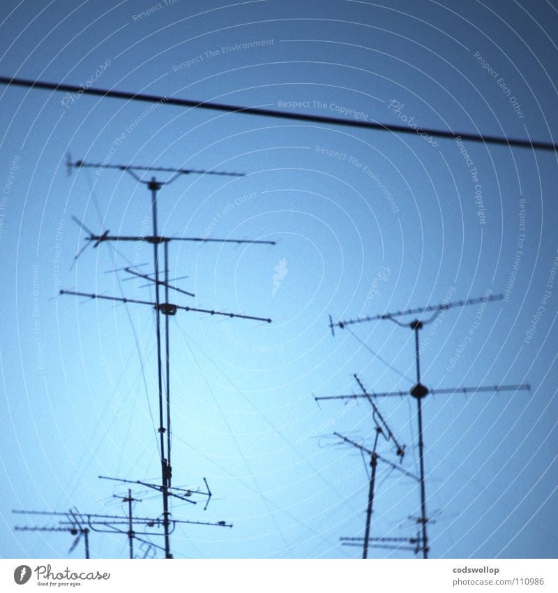 fernsehtauglich Antenne Himmel Fernsehen Testbild Kommunizieren Entertainment aerial sky 24 Stunden am Tag 365 Tage im Jahr