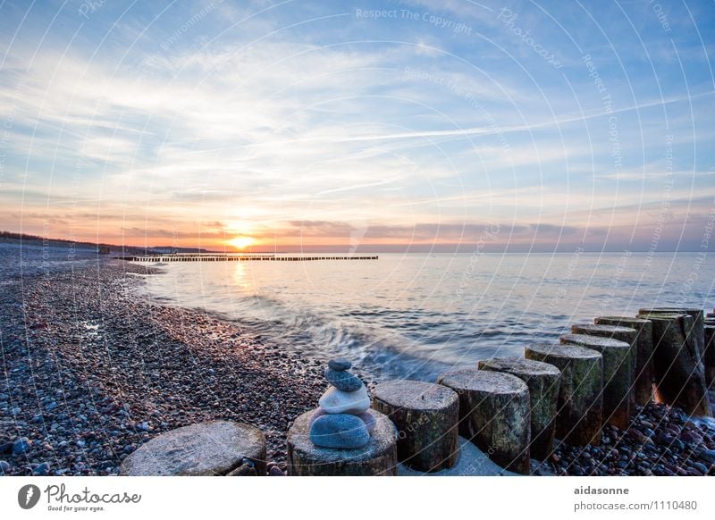 Sonnenuntergang Ostsee Landschaft Wasser Horizont Sonnenaufgang Schönes Wetter Wellen Strand Romantik achtsam ruhig Fernweh Einsamkeit Farbfoto Außenaufnahme