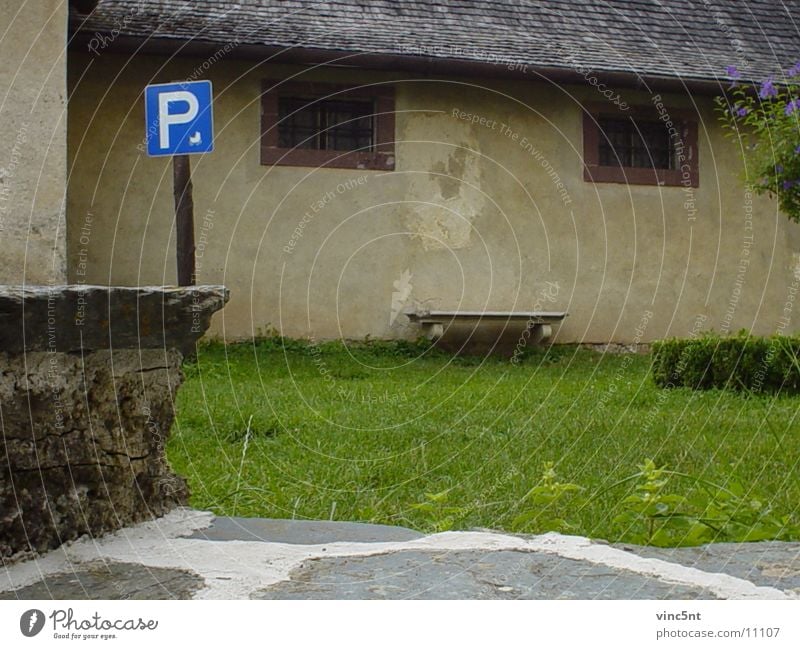 Parkplatz :) Wand historisch Bank Burg oder Schloss