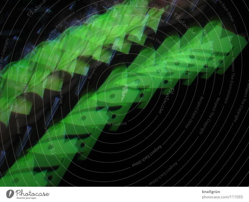 Paper Face grün gefaltet schwarz dunkel giftgrün hintereinander Freude Farbe Bewegte Bilder Fotokunst hell Smaragdgrün