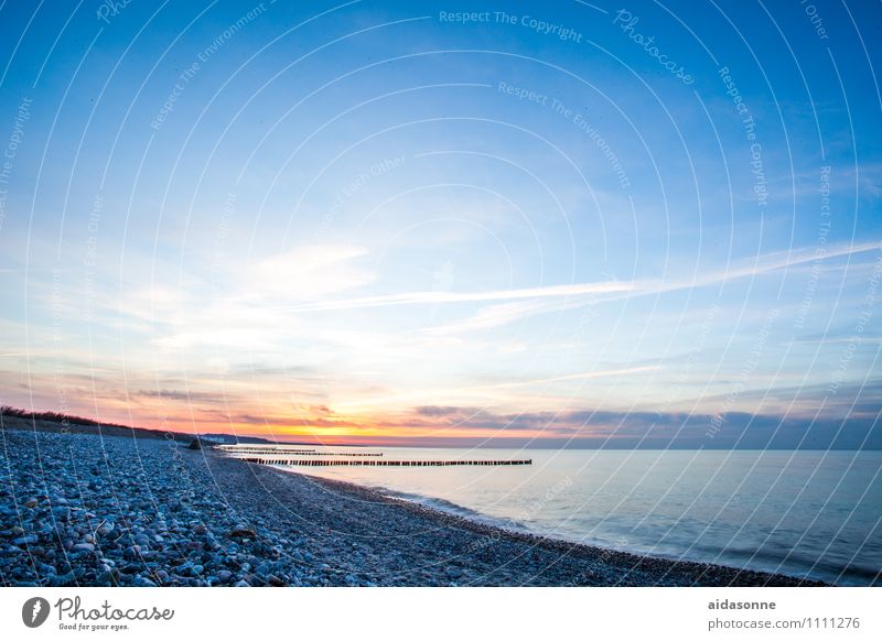 Ostseestrand am Abend Landschaft Wasser Sonnenaufgang Sonnenuntergang Schönes Wetter Wellen Strand Zufriedenheit Romantik schön Fernweh Einsamkeit Farbfoto