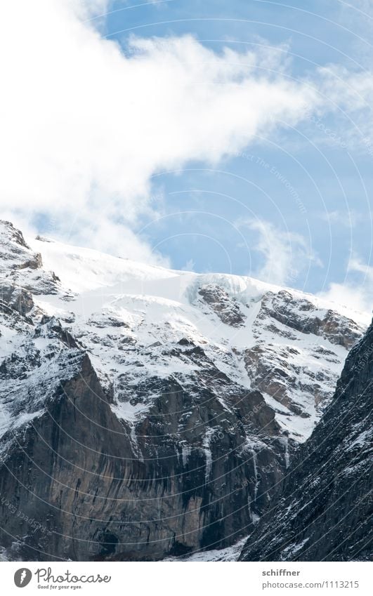 Zwischen Wetter und Schreck Umwelt Natur Landschaft Wolken Schönes Wetter Eis Frost Schnee Felsen Alpen Berge u. Gebirge Gipfel Schneebedeckte Gipfel Gletscher