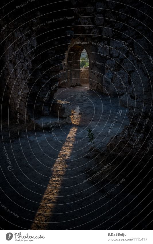 Ein Licht Ruine Hoffnung Side Türkei Lichtspiel Lichtstrahl Tor Strahlung Farbfoto Außenaufnahme Schatten