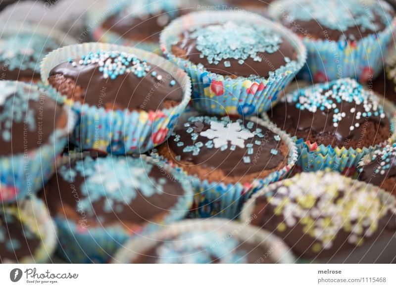 Nachschlag? Lebensmittel Teigwaren Backwaren Dessert Süßwaren Schokolade Zuckerstreusel Essen Muffinsförmchen Party Geburtstag Feste & Feiern genießen Duft