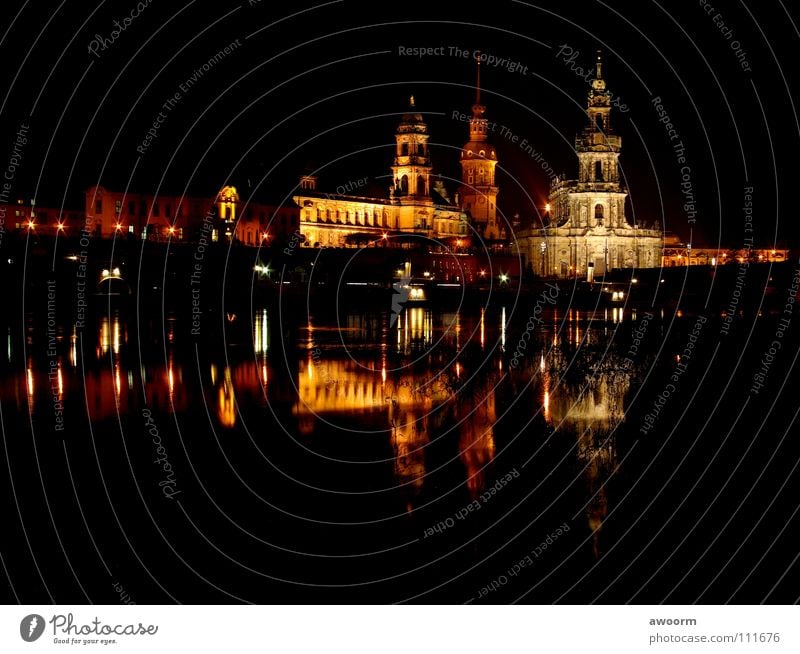 Dresden_Altstadt Hofkirche Nacht Licht Semperoper Dampfschiff Wasserfahrzeug Elbe Oper Fluss Brücke