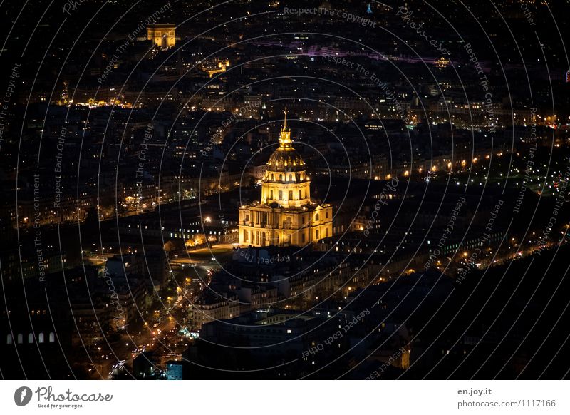 Ruhestätte Ferien & Urlaub & Reisen Tourismus Sightseeing Städtereise Nachtleben Paris Frankreich Stadt Hauptstadt Stadtzentrum Kirche Dom Palast Turm Bauwerk