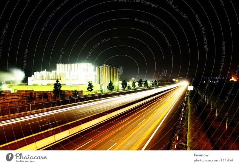 08 / 15 - Wo ist die Idee? Nacht Bayreuth Langzeitbelichtung Autobahn Verkehrswege A9 dunke Straße Industriefotografie Brücke