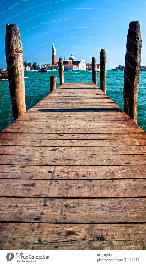 Wasserweg Ferien & Urlaub & Reisen Tourismus Ausflug Sightseeing Städtereise Sommer Sommerurlaub Umwelt Wolkenloser Himmel Sonnenlicht Schönes Wetter Insel