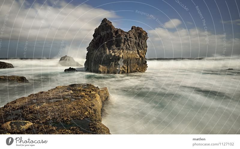 flow Natur Landschaft Urelemente Wasser Himmel Wolken Horizont Wetter Schönes Wetter Wind Felsen Wellen Küste Bucht Riff Meer blau braun grün weiß Brandung