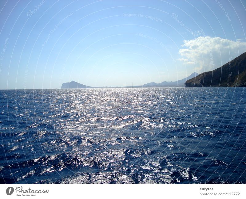 into the blue Meer Spanien Costa Blanca Wolken Ferien & Urlaub & Reisen Sommer Horizont Wellen Küste Brandung nass feucht tief Berge u. Gebirge Himmel Sonne