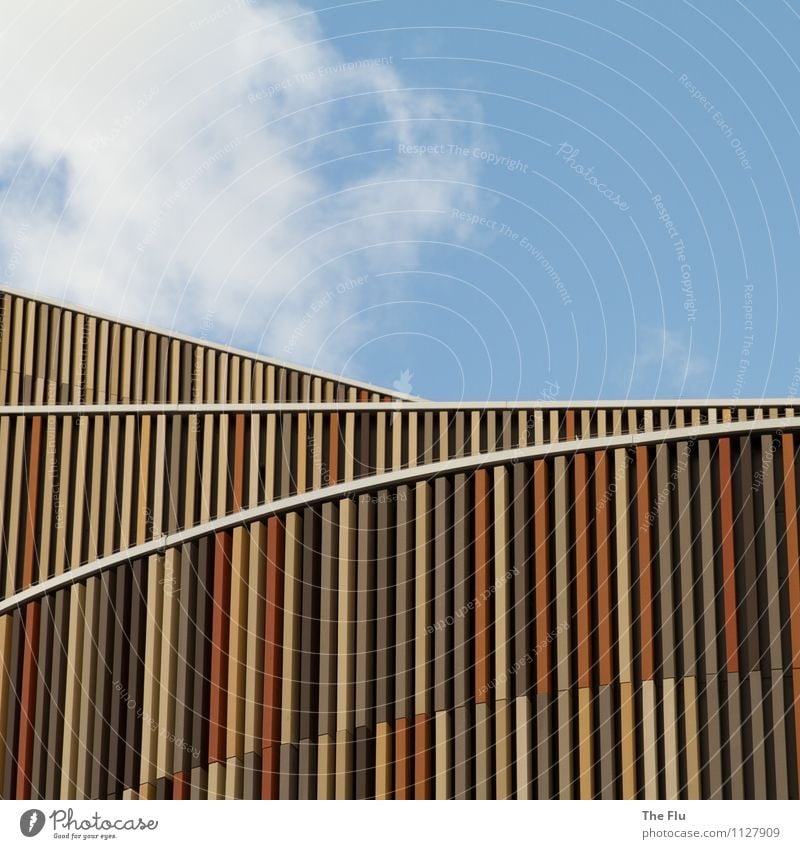 Alles nur Fassade Himmel Wolken Bauwerk Gebäude Architektur Mauer Wand Dach Dachrinne Flachdach Beton Holz Metall bauen blau braun gelb grau rot weiß Symmetrie