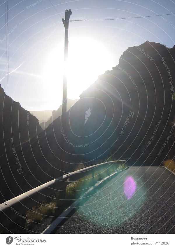 magische landstraße Landstraße Telefonmast Strommast Teer Leitplanke Sonnenuntergang Verkehrswege Straße Wege & Pfade