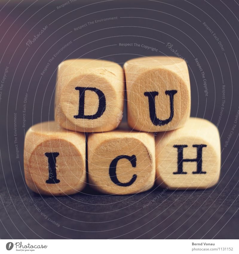 Rollentausch Spielen Holz Liebe Zusammensein oben blau braun Partnerschaft Würfel Buchstaben rollen rollentausch paarweise 2 Menschen Ehe eng dominant Stapel