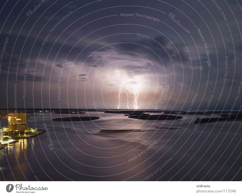 lighting Florida Gewitter Marco Island clouds night evening high up water