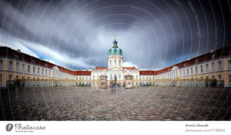 3 min Schloß Charlottenburg Reichtum Stil Design Ferne Sommer Luft Himmel Wolken Frühling schlechtes Wetter Unwetter Palast Burg oder Schloss Bauwerk