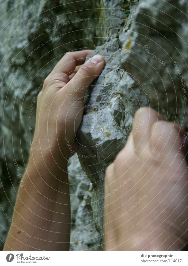 Klettern Bergsteigen Freizeit & Hobby Hand Nahaufnahme Fränkische Schweiz Makroaufnahme Berge u. Gebirge Spielen Freeclimbing Felsen Bouldern sportklettern