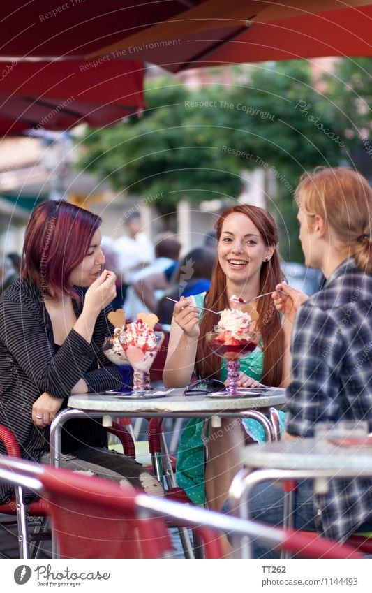 Like Ice ... Lebensmittel Speiseeis Eisbecher Essen Lifestyle Freizeit & Hobby Ferien & Urlaub & Reisen Tourismus Ausflug Sommer Sommerurlaub Restaurant Bar