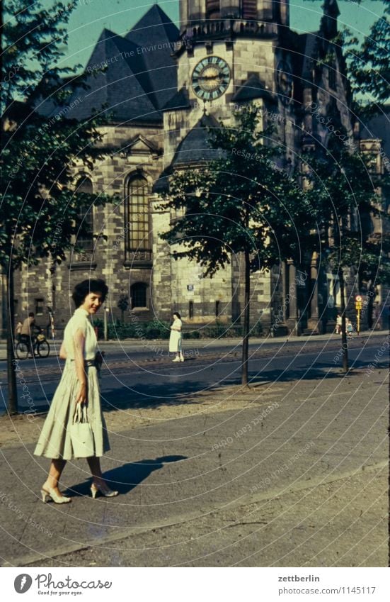 Ursel, 1959 Familie & Verwandtschaft Unschärfe verwandt Familienausflug Familienglück Vergangenheit Fünfziger Jahre Sechziger Jahre Mensch Mode Textfreiraum