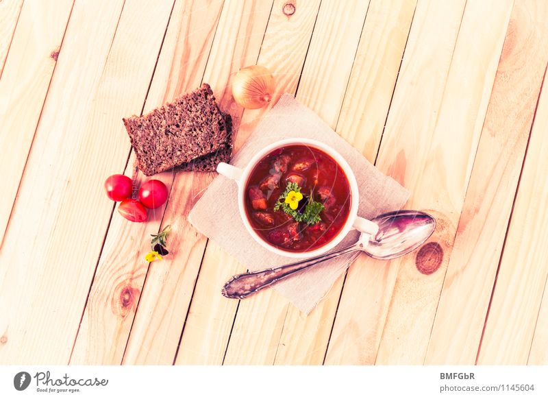 Hunger? Lebensmittel Fleisch Gemüse Brot Suppe Eintopf Zwiebel Tomate Gulasch Ernährung Mittagessen Abendessen Büffet Brunch Bioprodukte Geschirr