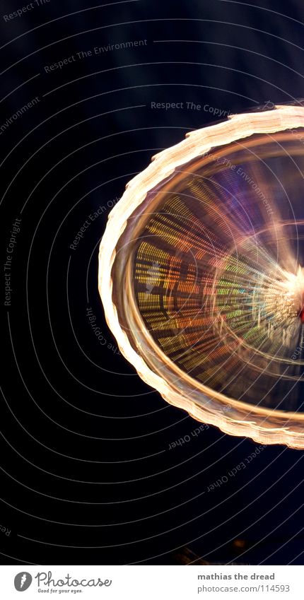 ROTOR Licht Kunstlicht Langzeitbelichtung dunkel Nacht schwarz rund mehrfarbig Riesenrad Jahrmarkt Weihnachtsmarkt Lichtspiel Freude Farbe Himmel Schönes Wetter