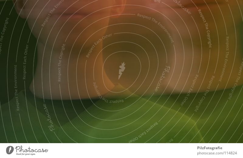 Betrunken Alkoholisiert grün Pullover 2 Langzeitbelichtung Symmetrie Jugendliche rauschig Mensch Doppelbelichtung Unschärfe Hals Kopf Mund Ohr