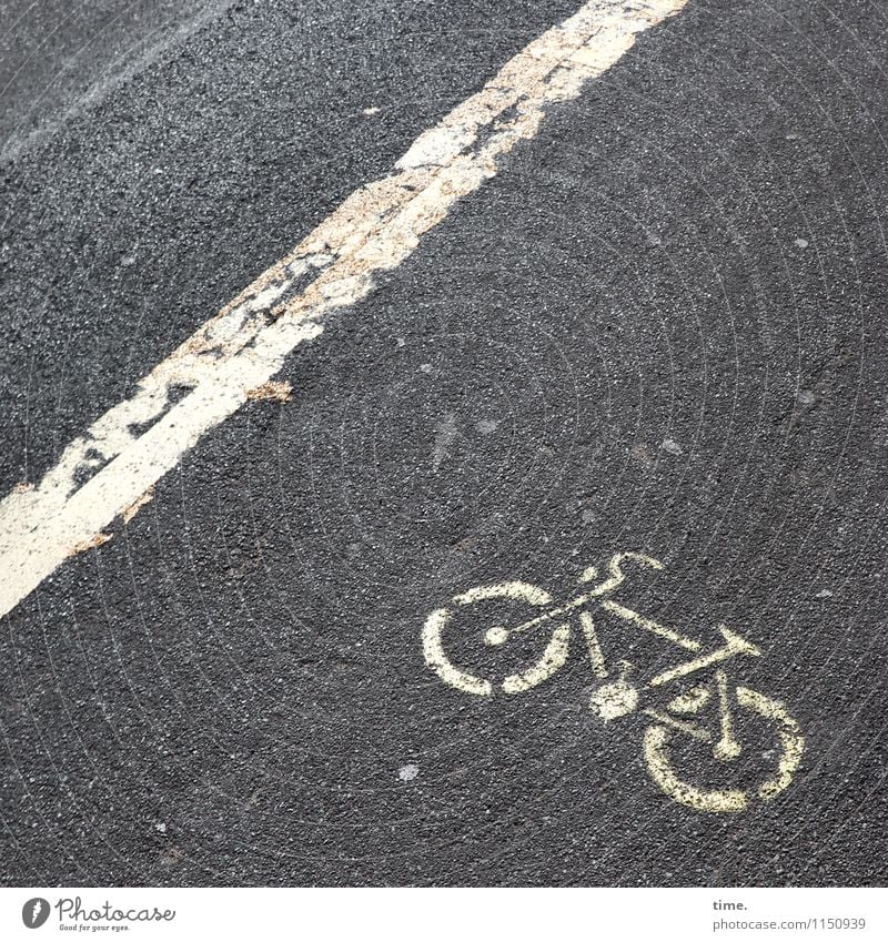 Orientierungsempfehlung Verkehr Verkehrswege Personenverkehr Fahrradfahren Straße Wege & Pfade Asphalt Teer Stein Zeichen Schilder & Markierungen Linie Streifen