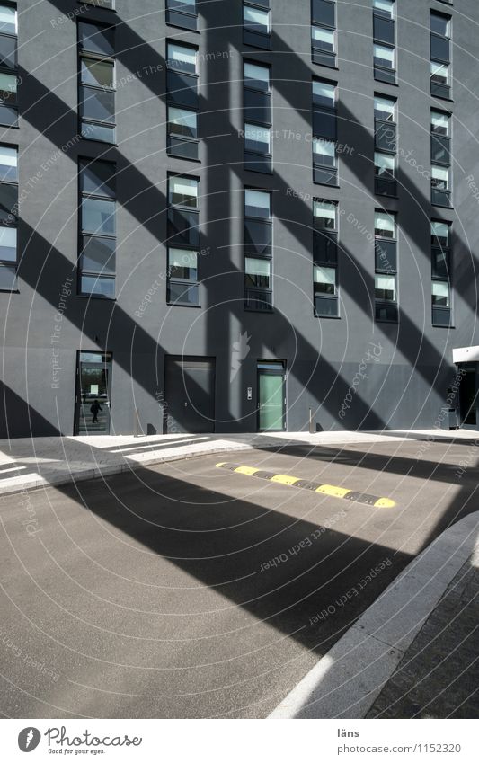 lange schatten ziehen Haus Hotel Schatten Fenster Straße Fassade