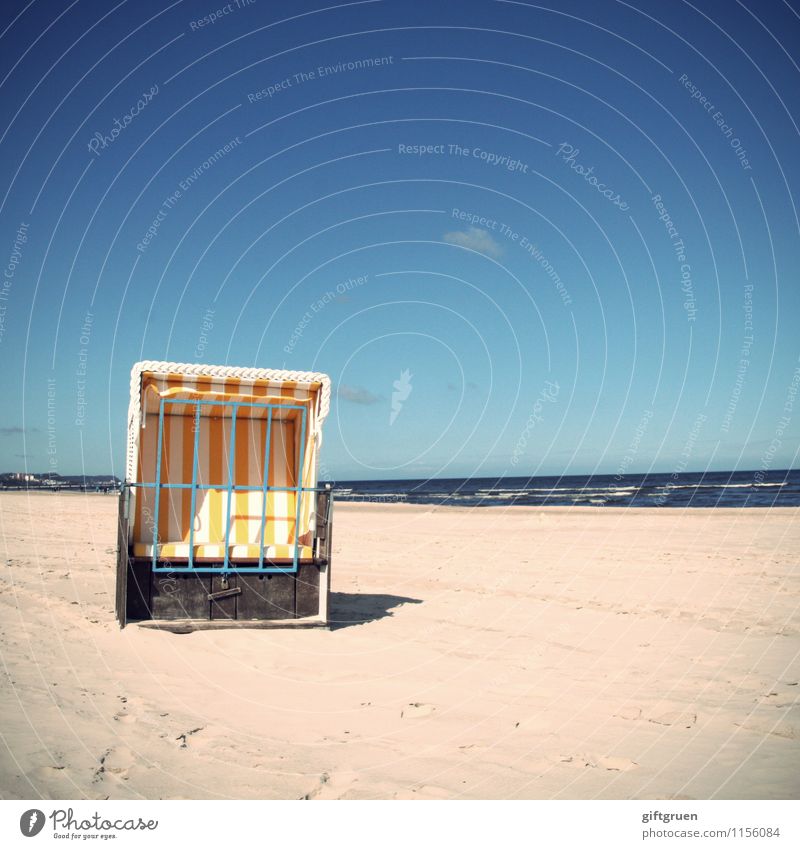 sorry,we're closed Umwelt Natur Landschaft Urelemente Sand Wasser Himmel Wolken Horizont Sonne Frühling Sommer Schönes Wetter Wellen Küste Strand Ostsee Meer