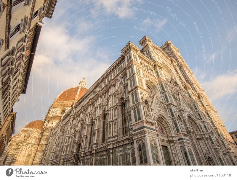 Santa Maria nel Sole Sonnenaufgang Sonnenuntergang Sonnenlicht Frühling Schönes Wetter Florenz Toskana Italien Kirche Dom Fassade ästhetisch außergewöhnlich