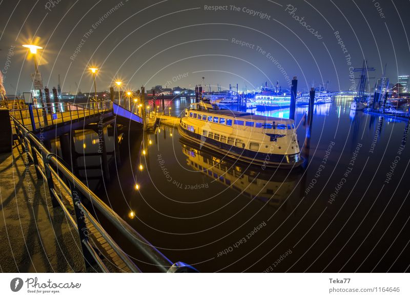 Hamburg Hafen NACHTS V Hamburger Hafen Stadt Hafenstadt Sehenswürdigkeit Wahrzeichen Denkmal ästhetisch Außenaufnahme Menschenleer Nacht Licht Schatten Kontrast