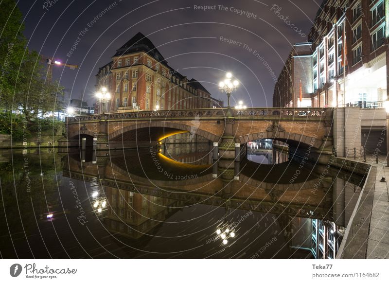 Hamburg Nachts #1 Ferien & Urlaub & Reisen Sommer Rathaus ästhetisch Alster Alsterfleet Farbfoto Außenaufnahme Menschenleer Abend