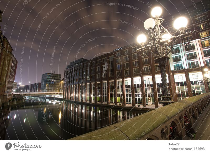 Hamburg Alsterfleet Nachts I Ferien & Urlaub & Reisen Sommer Umwelt Natur Flussufer Stadt Hafenstadt Rathaus Brücke Bauwerk Architektur Sehenswürdigkeit