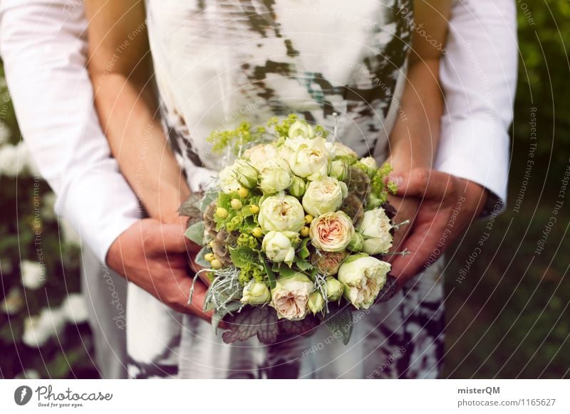 Blumenhände I Kunst ästhetisch Hochzeit Hochzeitspaar Hochzeitszeremonie Hochzeitsgesellschaft Blumenstrauß Frau Mann Partnerschaft Farbfoto Gedeckte Farben