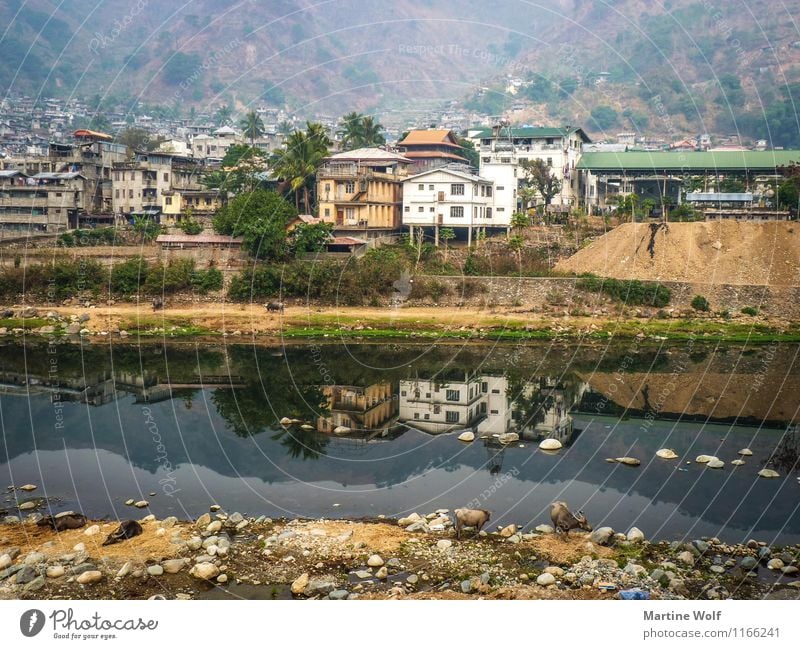 Bontoc Flussufer Luzon Philippinen Asien Dorf Kleinstadt Haus Ferien & Urlaub & Reisen Stadt Mountain Province Farbfoto Außenaufnahme Tag Reflexion & Spiegelung