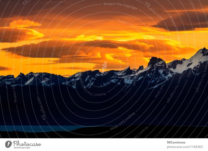 The sky is burning Ferien & Urlaub & Reisen Tourismus Ausflug Abenteuer Ferne Freiheit Winter Schnee Winterurlaub Berge u. Gebirge wandern Landschaft Himmel