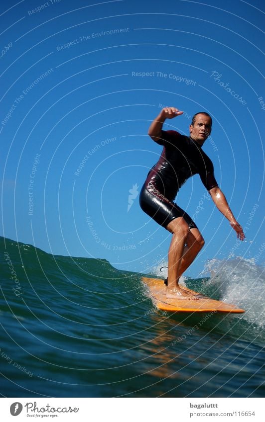 hang five Surfbrett extrem Wellen Meer Wassersport Horizont Küste Strand Ferien & Urlaub & Reisen grün weiß mystisch Brandung Umwelt Gefühle Erfrischung Wolken