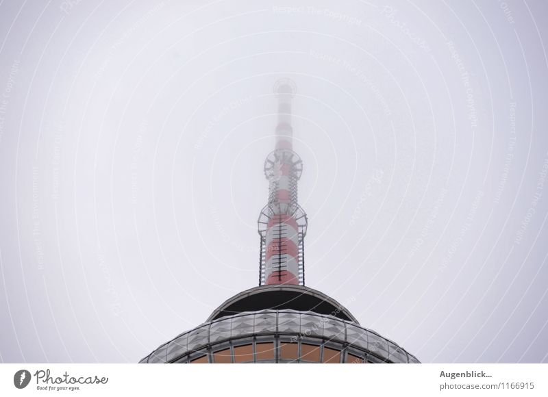 rot weiß rot weiß... Telekommunikation Himmel Frühling Herbst schlechtes Wetter Nebel Regen Berlin Hauptstadt Stadtzentrum Platz Bauwerk Antenne