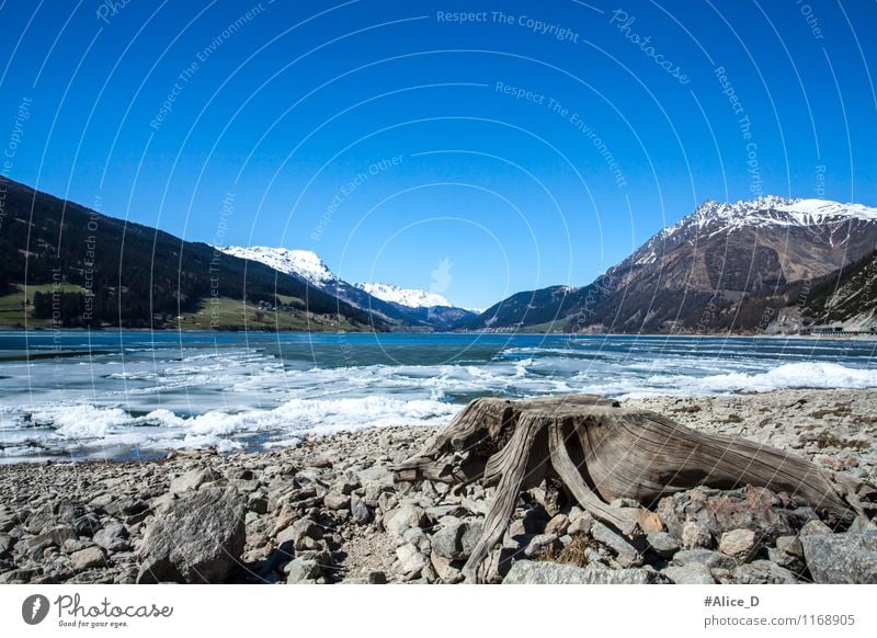 Lago di Resia Ferien & Urlaub & Reisen Tourismus Ausflug Berge u. Gebirge Umwelt Natur Landschaft Urelemente Wasser Himmel Frühling Schönes Wetter Eis Frost