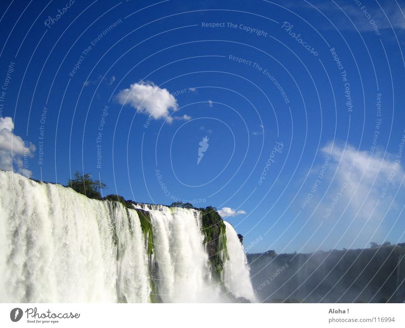 Erfrischender Caipirinha... III Strömung Berghang Brasilien Argentinien Kunst Wassermassen Pflanze Gewässer Tourismus Baum Wolken Horizont Wassertropfen Tourist